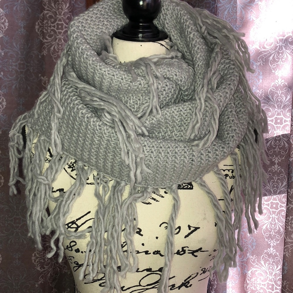 Fringed knit infiniti scarves!!